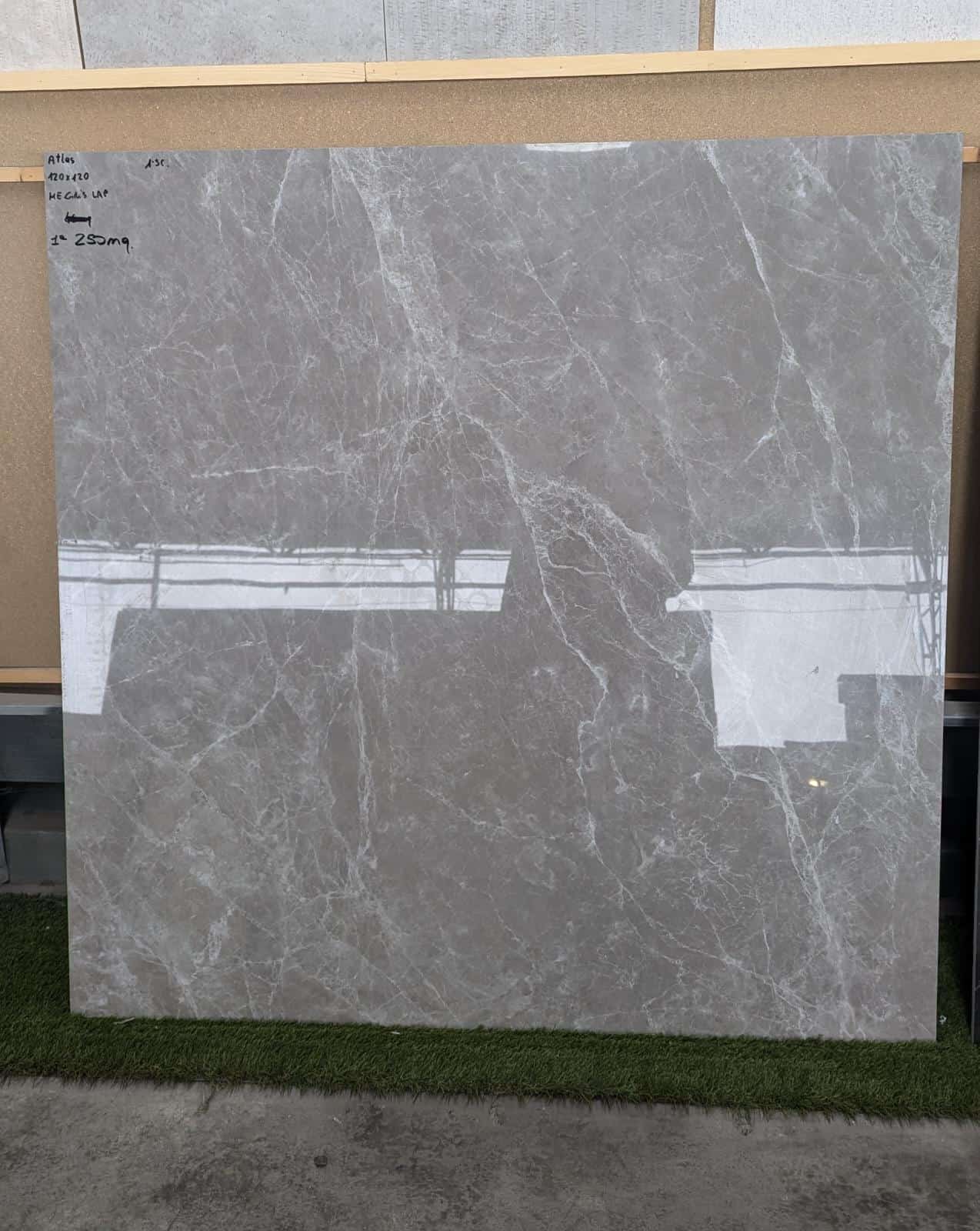 Tile 19